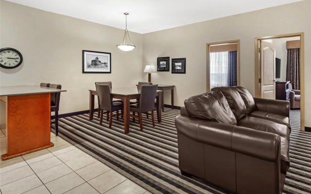Best Western Plus Meridian Hotel
