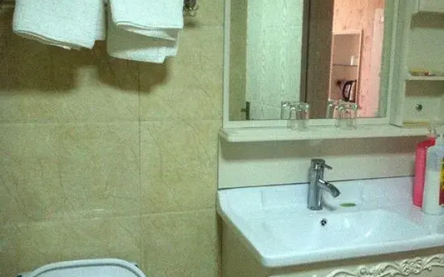 Cangnan Yixin Hotel