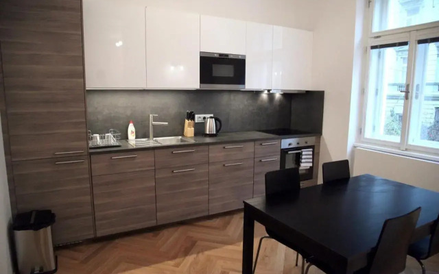 Cozy Studio in Smíchov by Prague Days