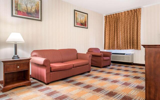 Quality Inn & Suites Miamisburg - Dayton South