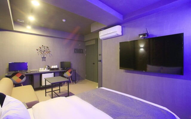 Hotel Form
