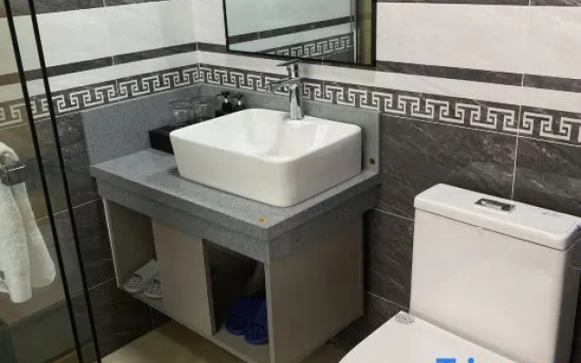 Ripple Hotel (Wutaishan Station Wenhui Road) – Bathroom – Xinzhou