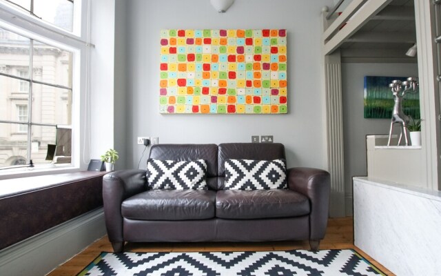 Historic two bed Apartment in the City Centre