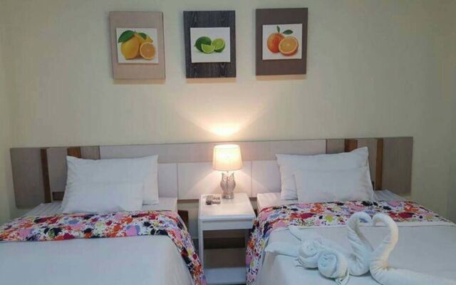 AA Villa Garden Airport