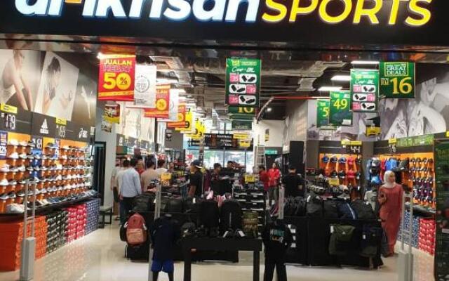 Country garden danga bay ,bay point