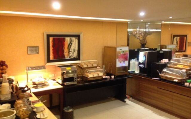 SLV Business Hotel