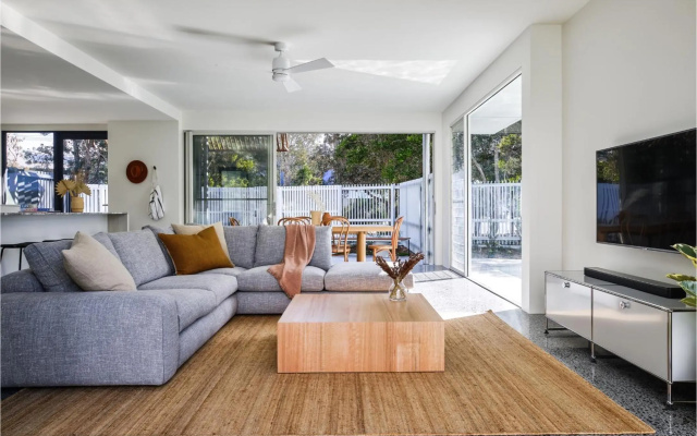 Byron Bay Accom - North Beach Houses 44 Bayshore Drive - No pool in studio – Guest Rooms – Byron Bay