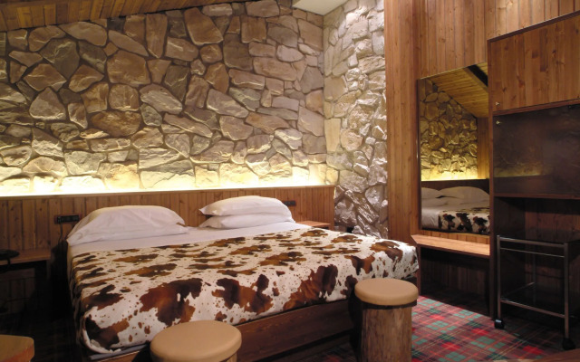 Motel K Suite A Tema & Wellness