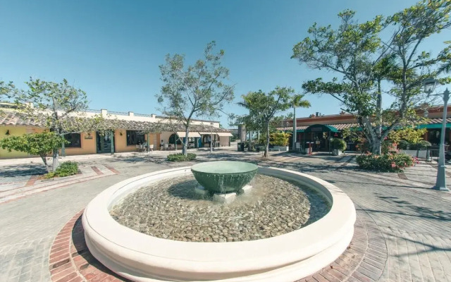 Amazing Waterfront 2BR Condo at Fishing Lodge B6