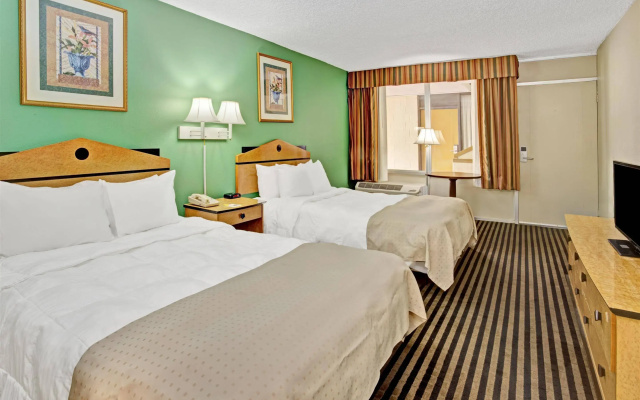 Days Inn Louisville Central University & Expo Center