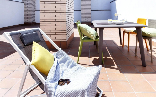 Feelathome Plaza Apartments