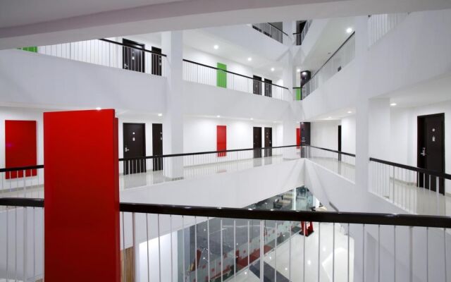 Amaris Hotel Karawang