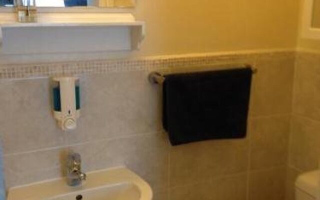Caledonia Guest House