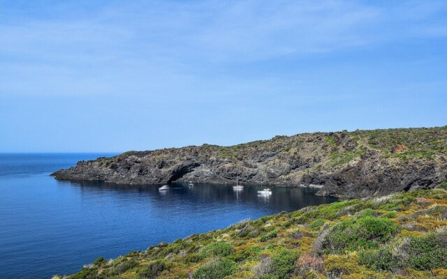 Beautiful Home in Pantelleria With Wifi and 3 Bedrooms