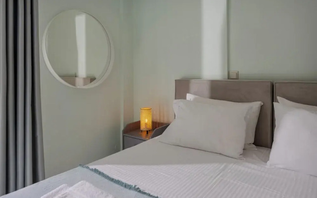 Boutique Seaview Apt near City Center