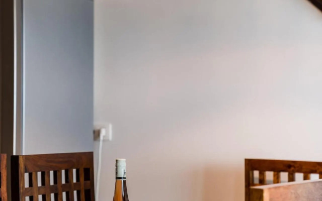 Comfy condo & FREE parking