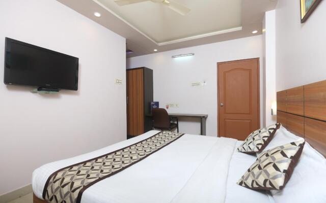 OYO 7810 Keshiv Galaxy Inn
