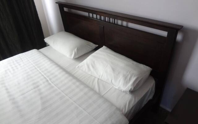 Tamrah Suites Hotel