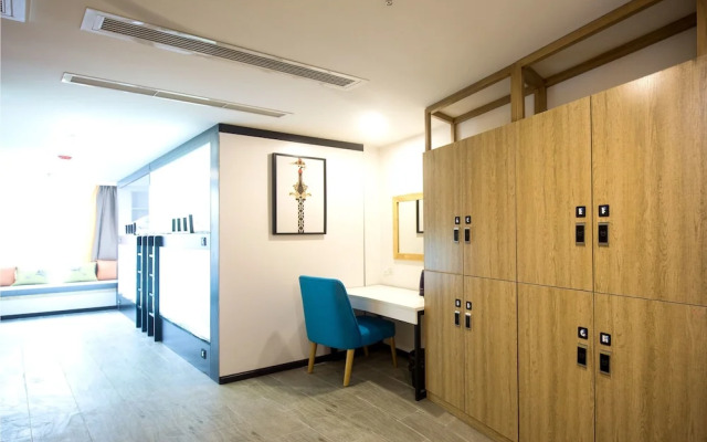 T&Q Hostel Broad and Narrow Alley Branch
