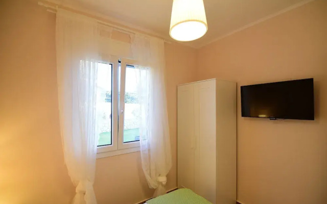 Gorgeous Villa with Garden - Stavros Beach