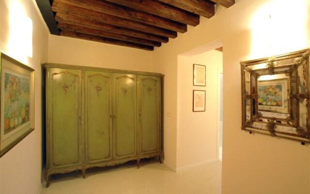 Sarai Apartments