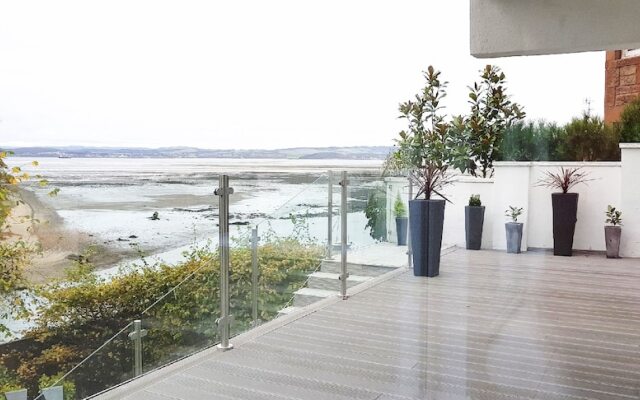 Deluxe 4 Bedrooms Cramond Seaview House