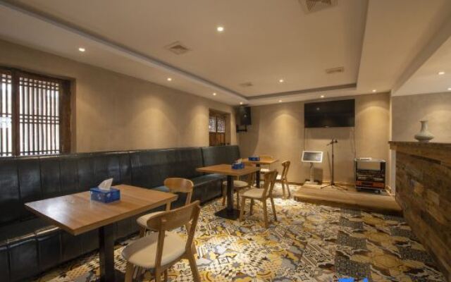 Lianshi Shanfang Guesthouse