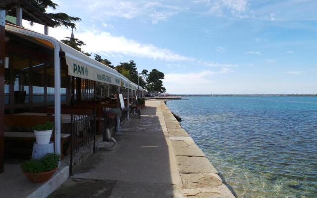 Holiday home in Rogoznica 39566