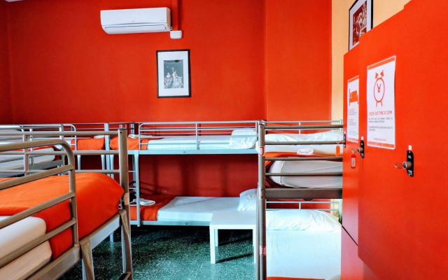 Home Backpackers Valencia by Feetup Hostels