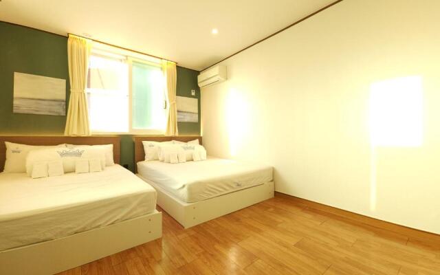 OYO Hostel Myeongdong 5
