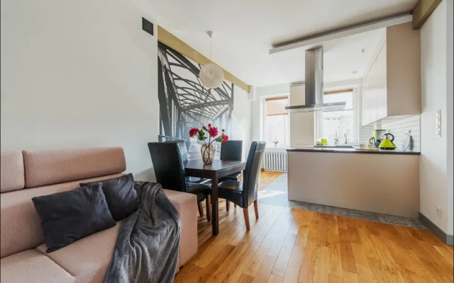 Apartment Chmielna III- P&O