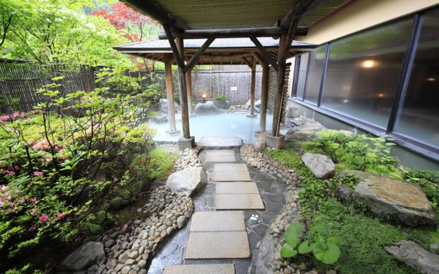 Ryotei Hanayura Ryokan