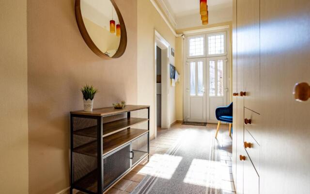 Central Design Apartment