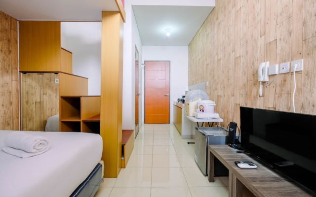 Comfy and Trendy Studio at Dave Apartment