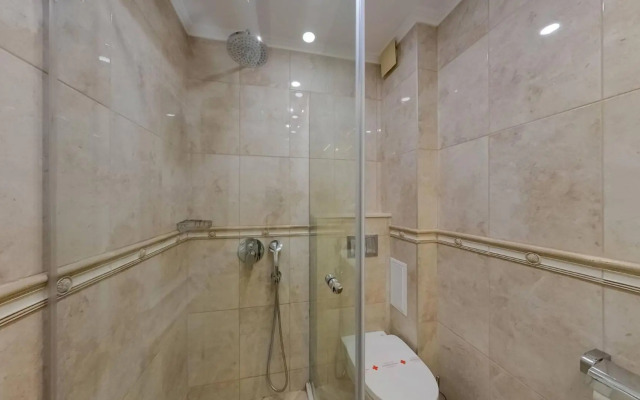 Maria Palace Complex