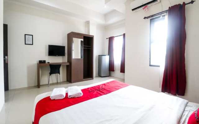 RedDoorz near Caribbean Waterpark