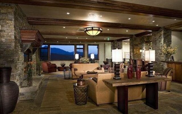 See Forever Village At The Peaks Resort & Spa