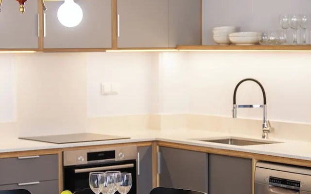 stylish apt up to 4 in Rethymno
