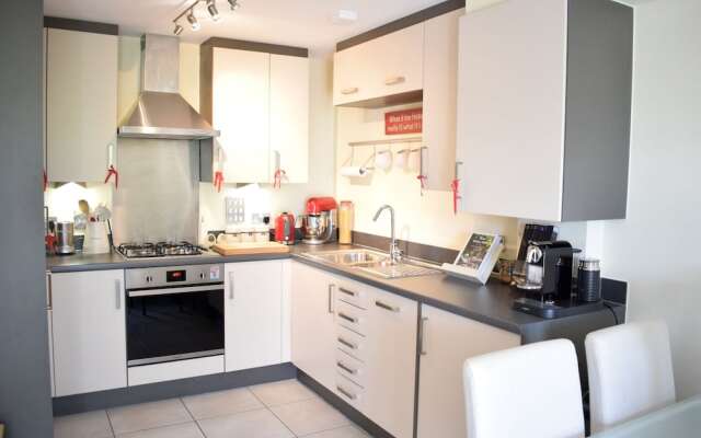 Stylish Apartment With Balcony In Finsbury Park