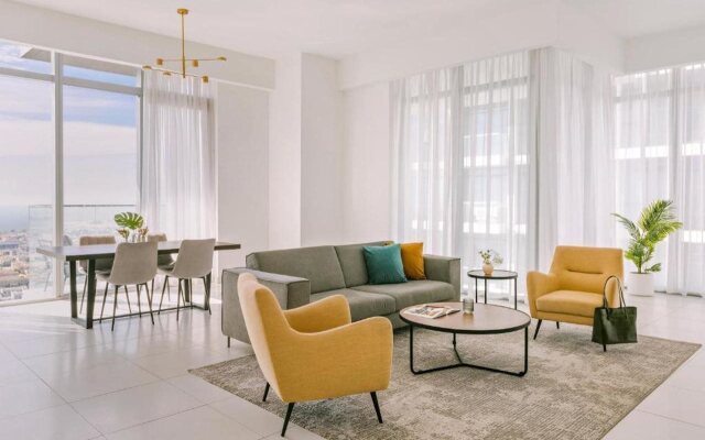 Sonder by Marriott Bonvoy Downtown Towers Apartments