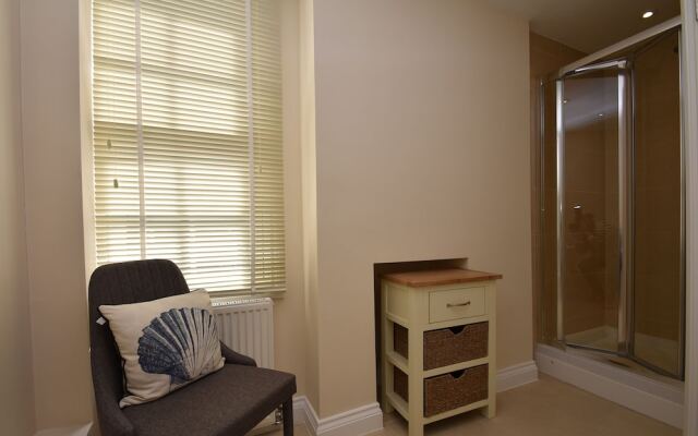Curlew House