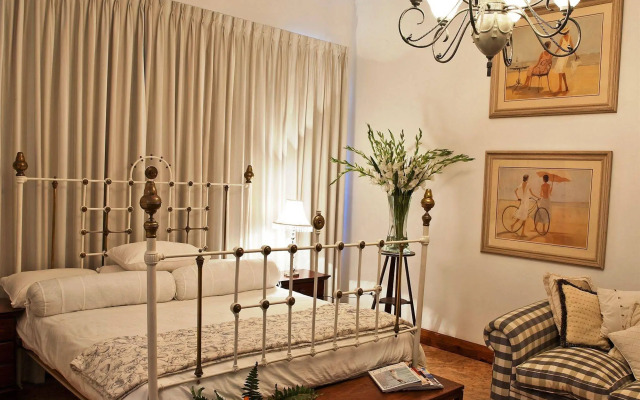 Royston Hall Guesthouse