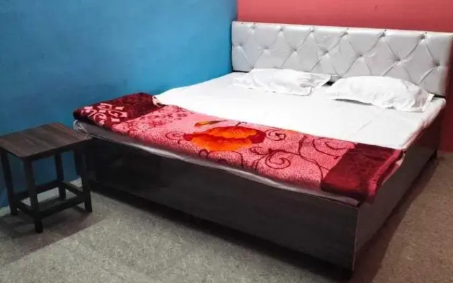 SPOT ON 89541 Saini Vasno Restaurant And Guest House