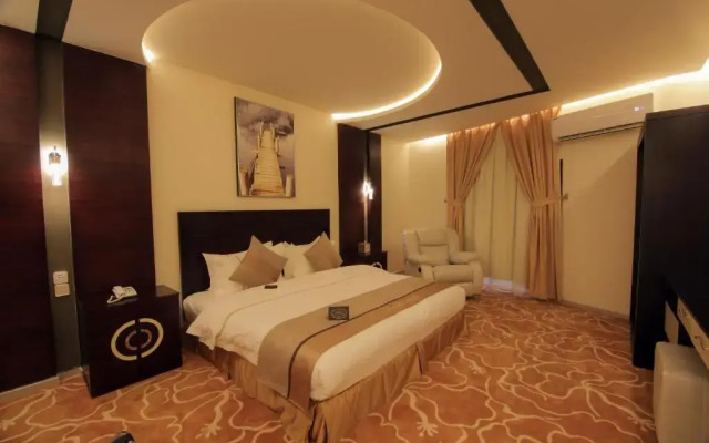 Golden Night Hotel