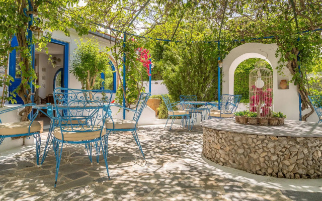 Nathalie Hotel