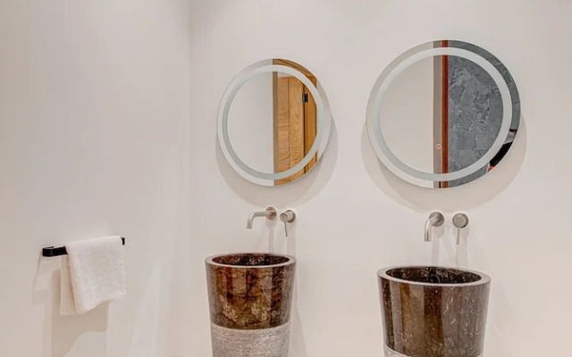 7-br Luxury Beachfront Paradise With Ocean Views