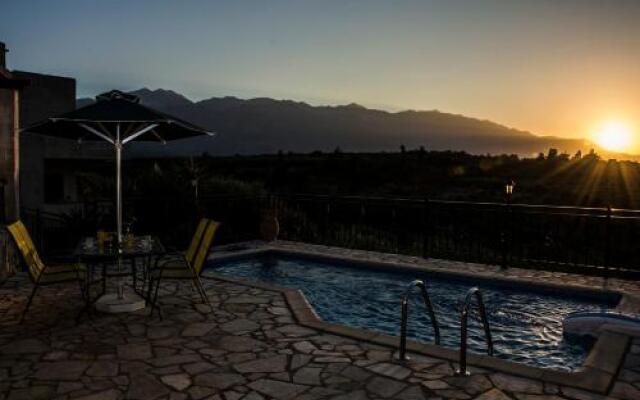 Villa Manos