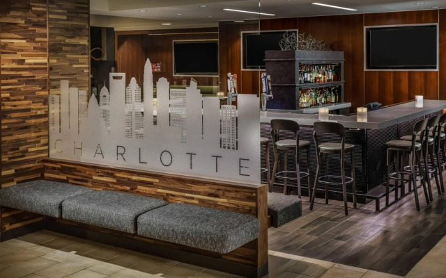 Courtyard by Marriott Charlotte City Center