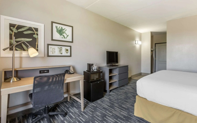 Country Inn & Suites by Radisson, Mesa, AZ