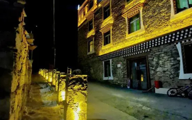 Yunxi Shanju Inn